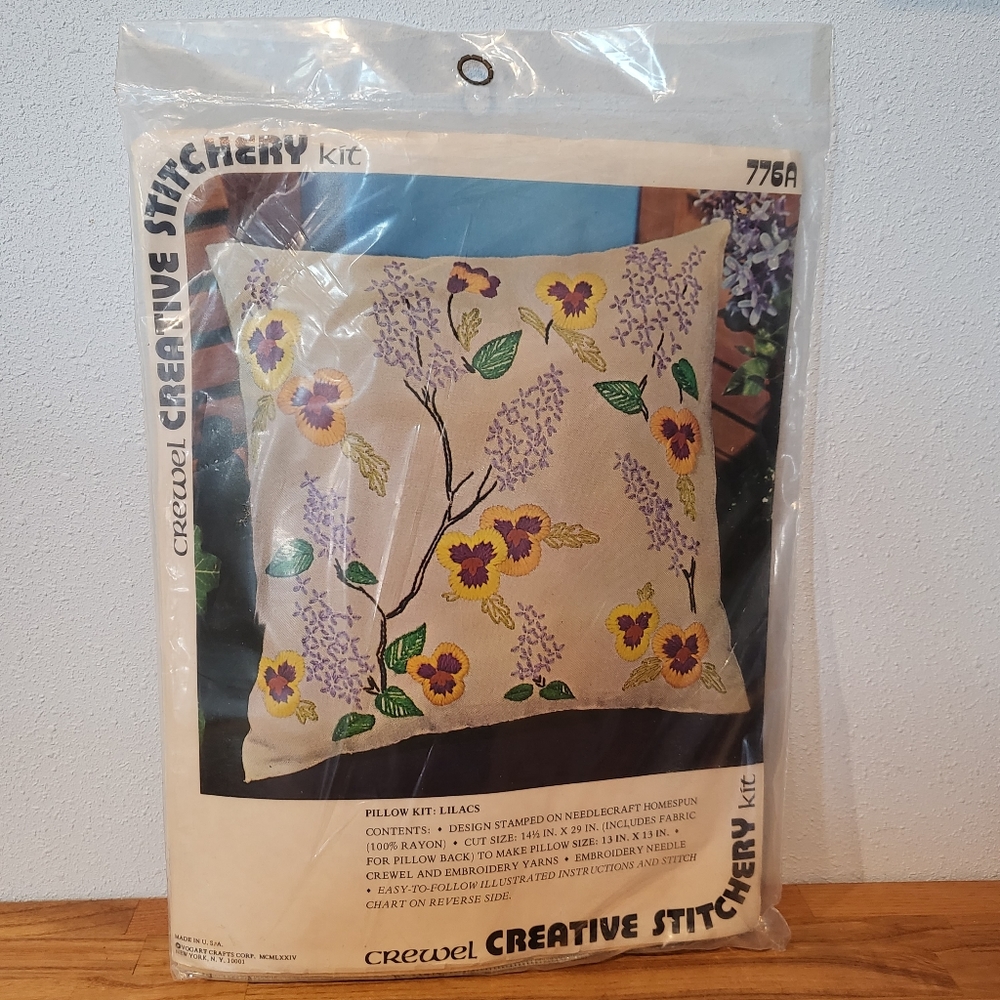 Crewel Creative Stitchery Pillow Embroidery Kit Lilacs Floral Flowers Vintage